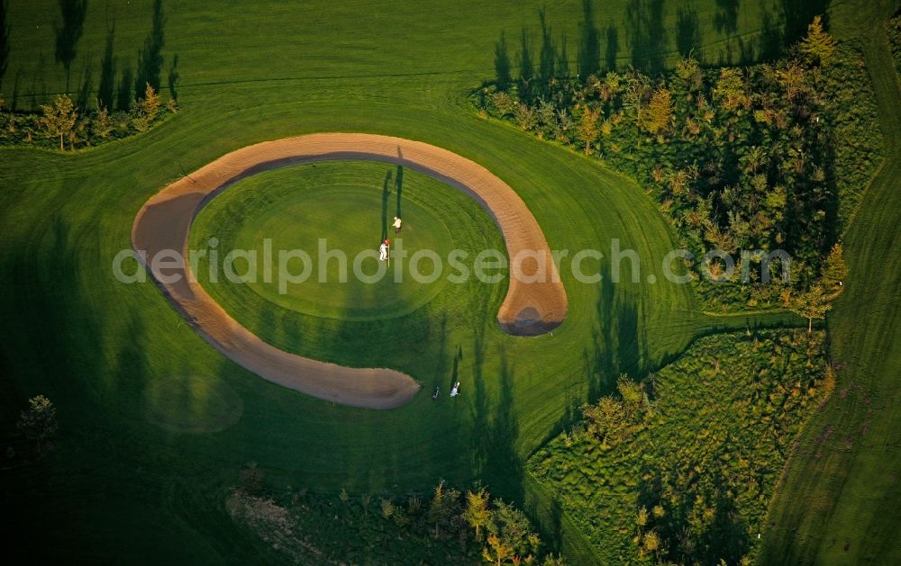 Aerial photograph Datteln - Golf course Jammertal with c-shaped bunker of the Schnieder e.K. in Datteln in North Rhine-Westphalia