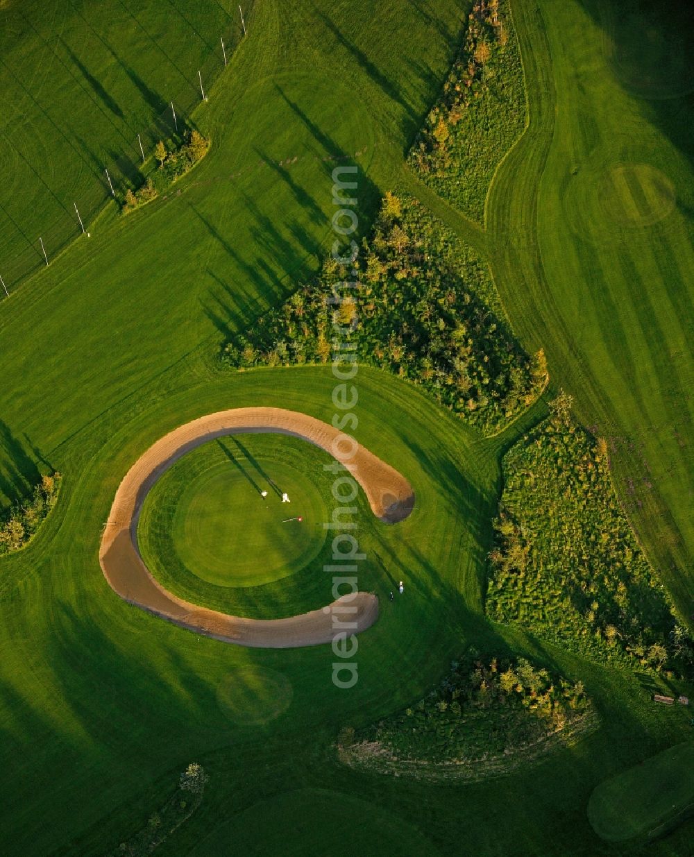 Datteln from above - Golf course Jammertal with c-shaped bunker of the Schnieder e.K. in Datteln in North Rhine-Westphalia