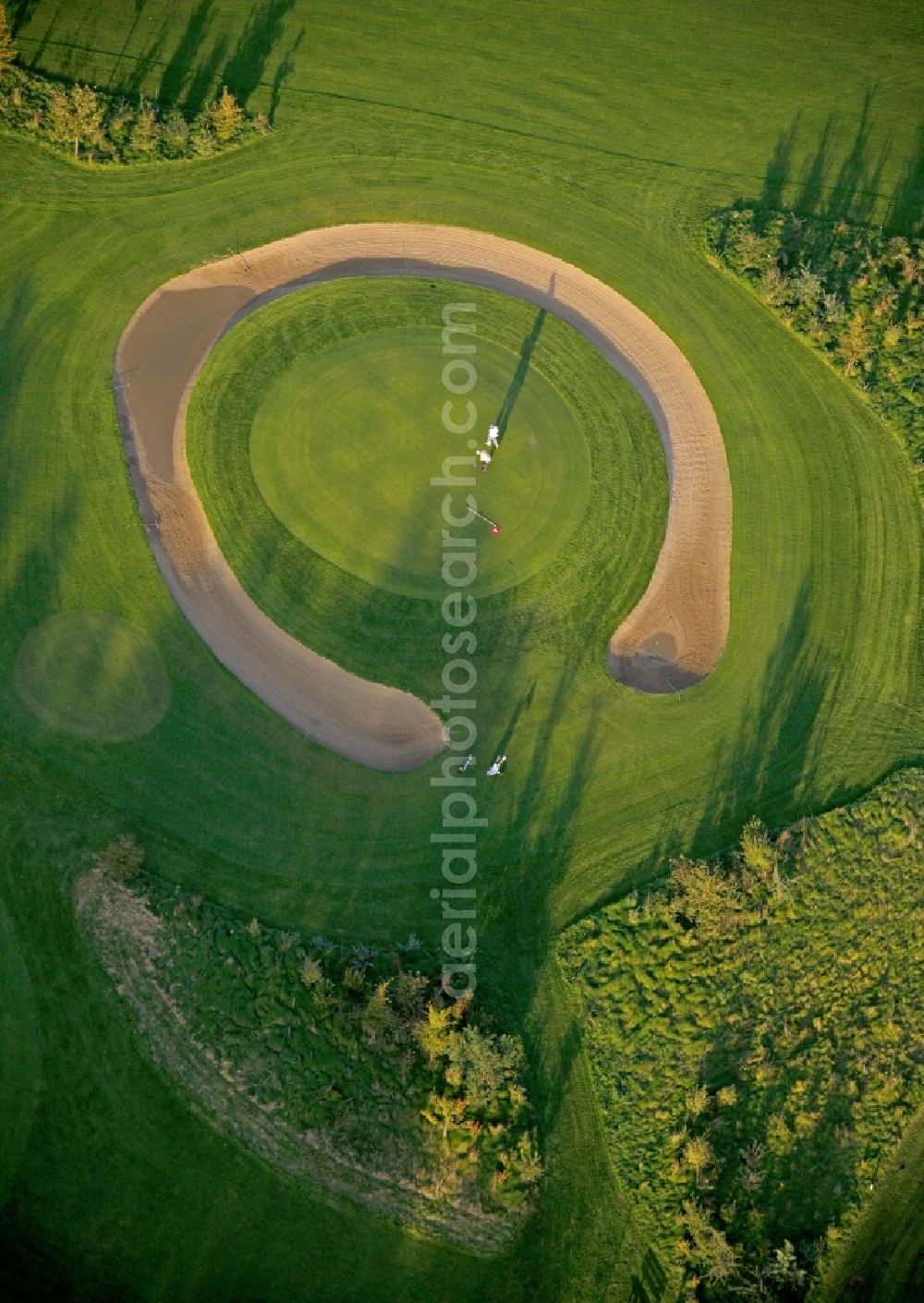 Datteln from the bird's eye view: Golf course Jammertal with c-shaped bunker of the Schnieder e.K. in Datteln in North Rhine-Westphalia