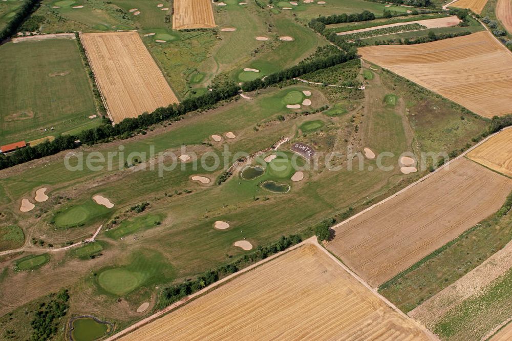 Aerial image Mommenheim - Blick auf die Golfanlage Domtal bei Mommenheim. View of the golf course Domtal at Mommenheim.