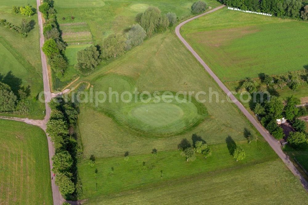 Aerial image Mühlberg - Grounds of the Golf course at Drei Gleichen Muehlberg e.V. in Muehlberg in the state Thuringia, Germany