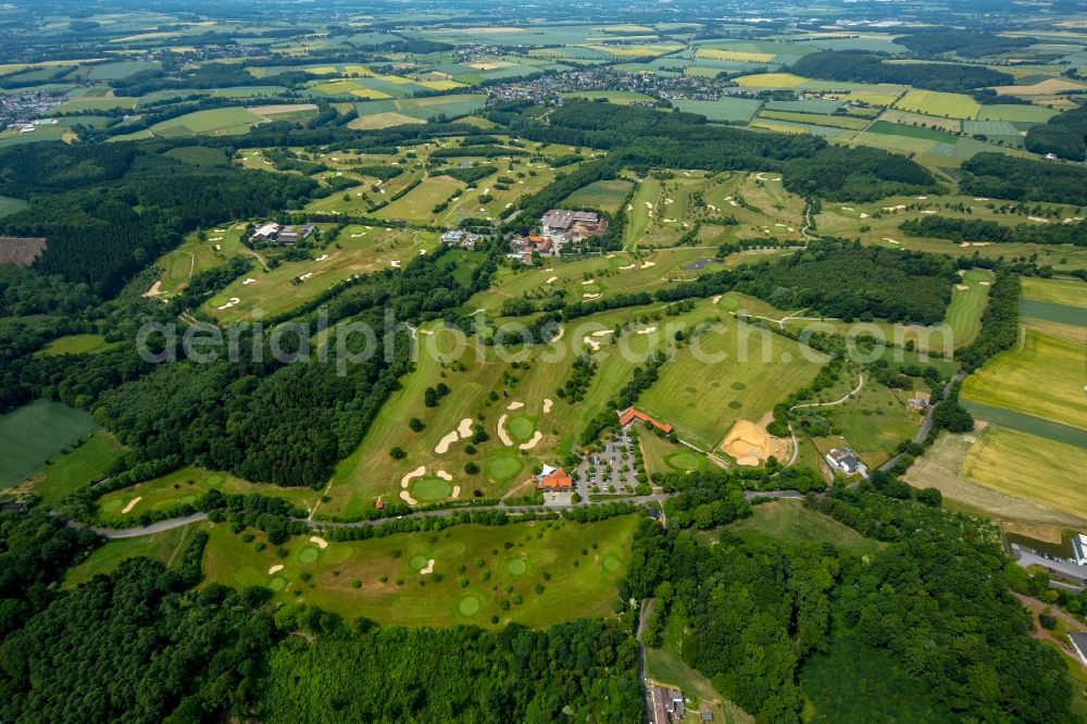 Fröndenberg/Ruhr from above - Grounds of the Golf course at Golfclub Gut Neuenhof in Froendenberg/Ruhr in the state North Rhine-Westphalia