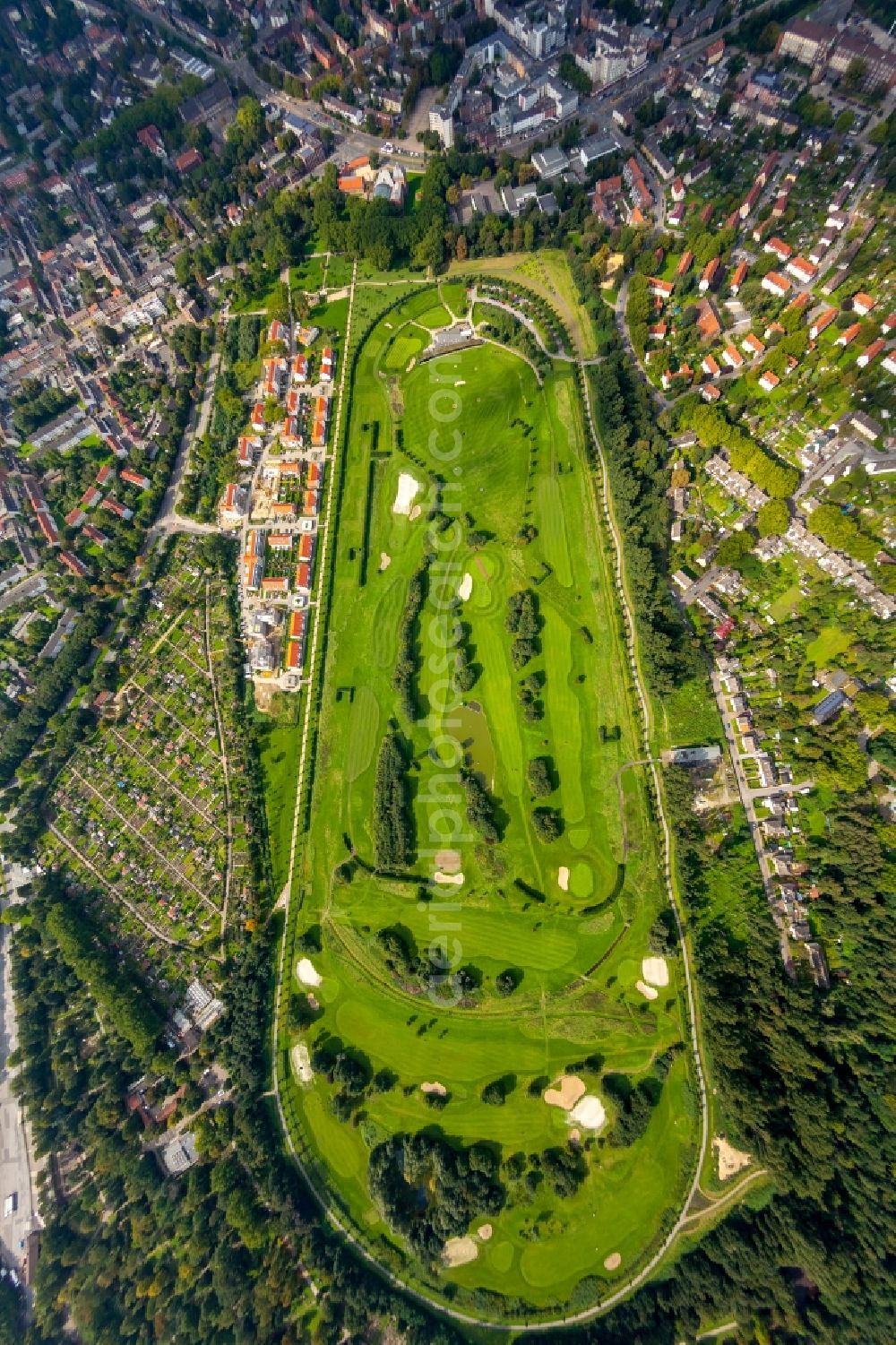 Aerial image Gelsenkirchen - Grounds of the Golf course at Golfclub Schloss Horst e.V. in Gelsenkirchen in the state North Rhine-Westphalia