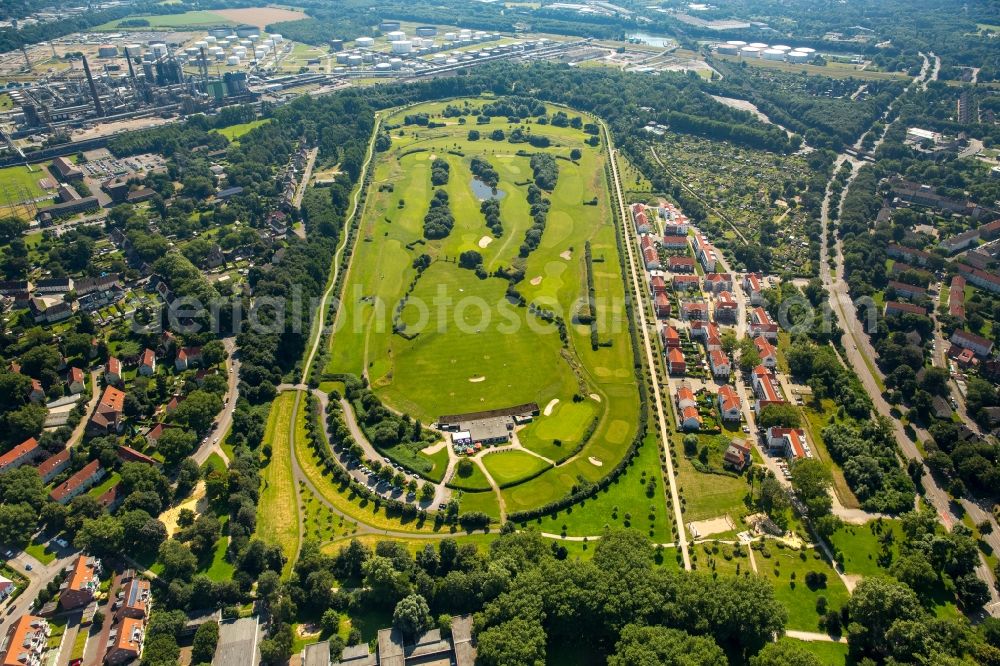 Gelsenkirchen from the bird's eye view: Grounds of the Golf course at Golfclub Schloss Horst e.V. on Johannastrasse in Gelsenkirchen in the state North Rhine-Westphalia