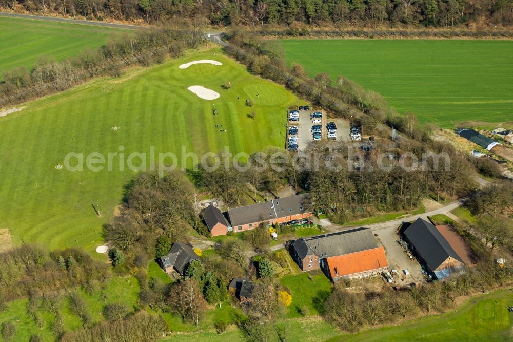 Hünxe from above - Grounds of the Golf course at of Golf Club Huenxerwald e.V. on Hardtbergweg in Huenxe in the state North Rhine-Westphalia, Germany