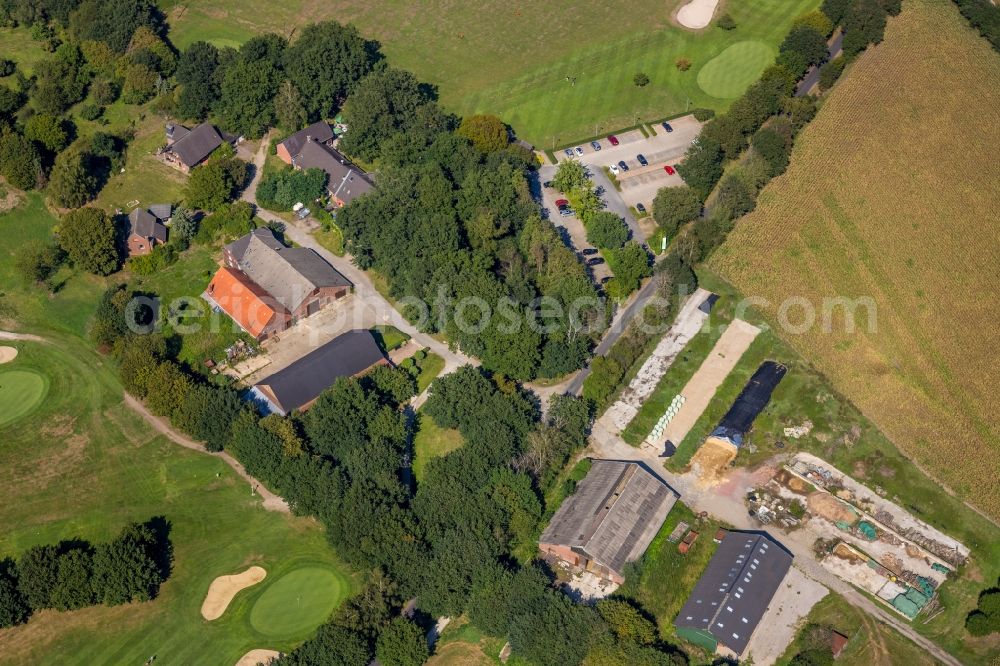 Aerial image Hünxe - Grounds of the Golf course at of Golf Club Huenxerwald e.V. on Hardtbergweg in Huenxe in the state North Rhine-Westphalia, Germany