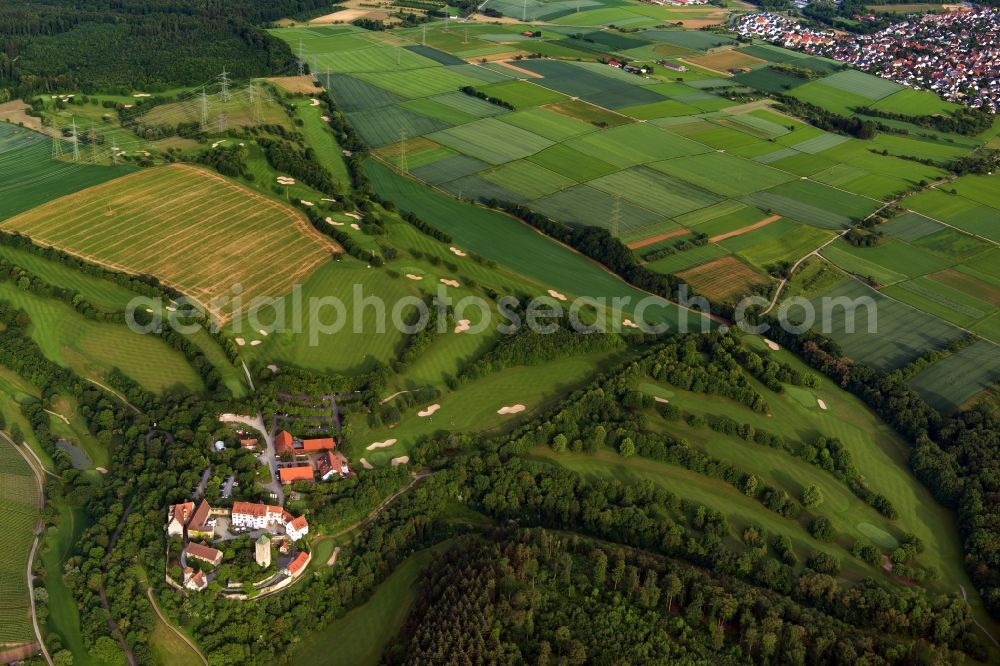 Aerial photograph Neckarwestheim - Grounds of the Golf course at Golf- and Landclub Schloss Liebenstein e.V. in Neckarwestheim in the state Baden-Wurttemberg, Germany