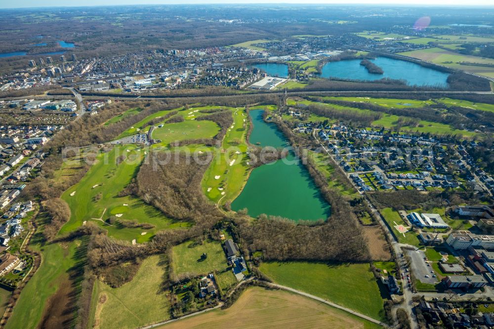 Aerial photograph Duisburg - Grounds of the Golf course at Golf & More on street Altenbrucher Damm in the district Huckingen in Duisburg at Ruhrgebiet in the state North Rhine-Westphalia, Germany