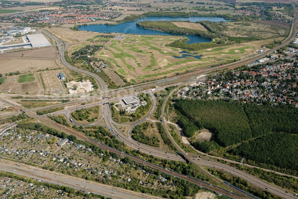 Halle (Saale) from the bird's eye view: Grounds of the Golf course at of Golfclub Halle e.V. on Krienitzweg in the district Bueschdorf in Halle (Saale) in the state Saxony-Anhalt, Germany