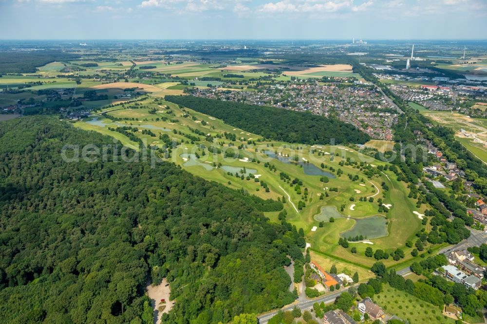 Kamp-Lintfort from above - Grounds of the Golf course at Golfclub Am Kloster-Konp e.V. on Kirchstrasse in the district Niersenbruch in Kamp-Lintfort in the state North Rhine-Westphalia, Germany