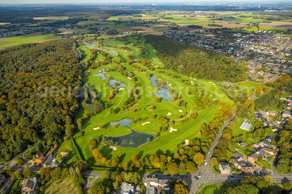 Kamp-Lintfort from the bird's eye view: grounds of the Golf course at Golfclub Am Kloster-Kamp e.V. on Kirchstrasse in the district Niersenbruch in Kamp-Lintfort at Ruhrgebiet in the state North Rhine-Westphalia, Germany