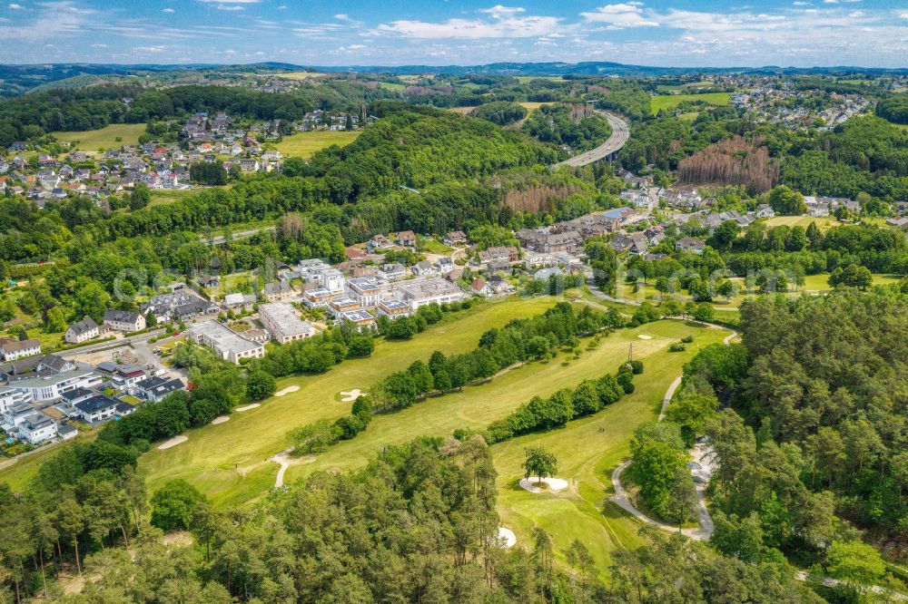 Overath from above - Grounds of the Golf course at Golfclub Der Luederich on place Am Golfplatz in the district Steinenbrueck in Overath in the state North Rhine-Westphalia, Germany