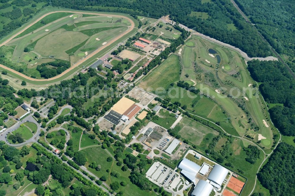 Aerial photograph Magdeburg - Grounds of the Golf course at of Golfclub Magdeburg e.V. on Herrenkrug in the district Herrenkrug in Magdeburg in the state Saxony-Anhalt, Germany