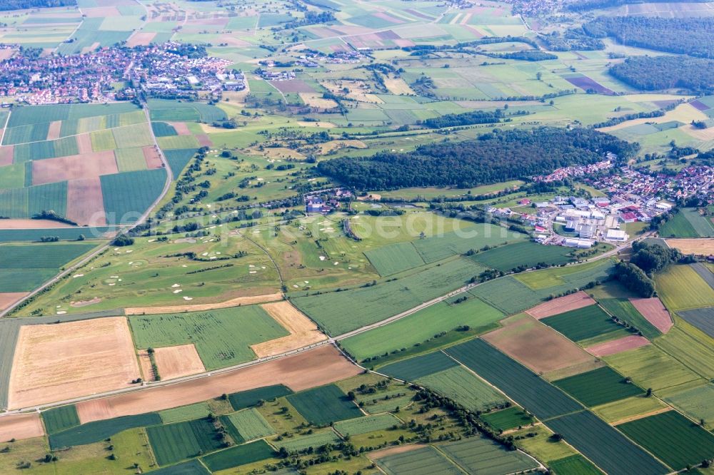 Ölbronn-Dürrn from the bird's eye view: Grounds of the Golf course at Golfclub Pforzheim Karlshaeuser Hof e.V. Oelbronn-Duerrn in Oelbronn-Duerrn in the state Baden-Wuerttemberg, Germany