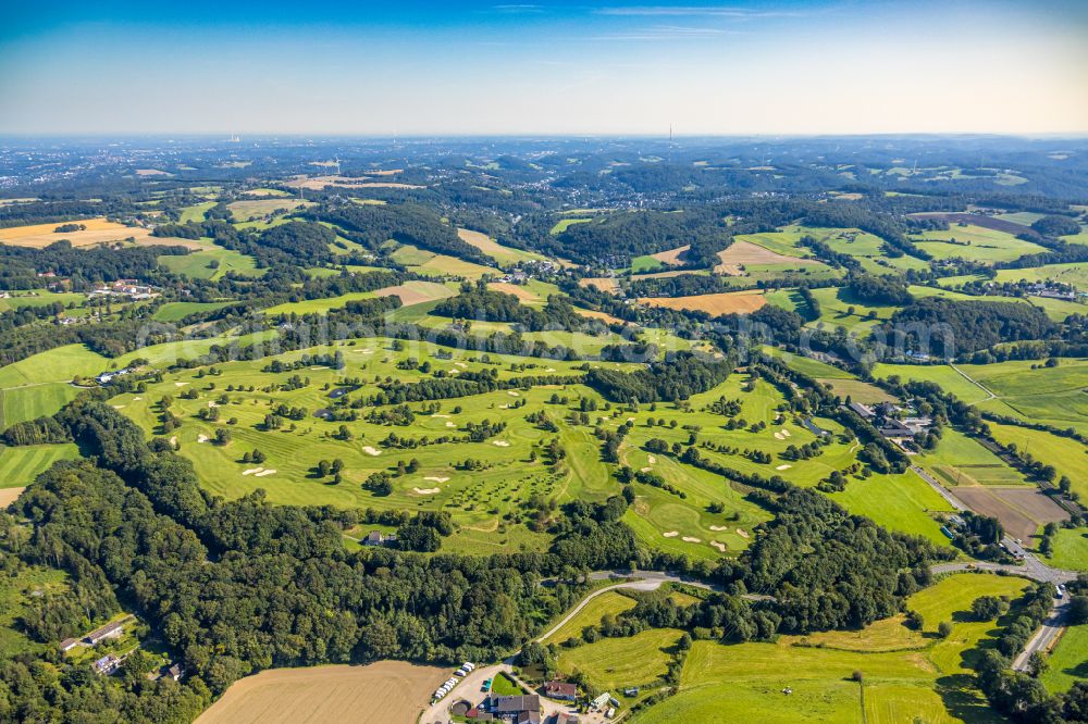 Velbert from the bird's eye view: Grounds of the Golf course at Golfclub Velbert Gut Kuhlendahl e.V. on street Kuhlendahler Strasse in Velbert in the state North Rhine-Westphalia, Germany