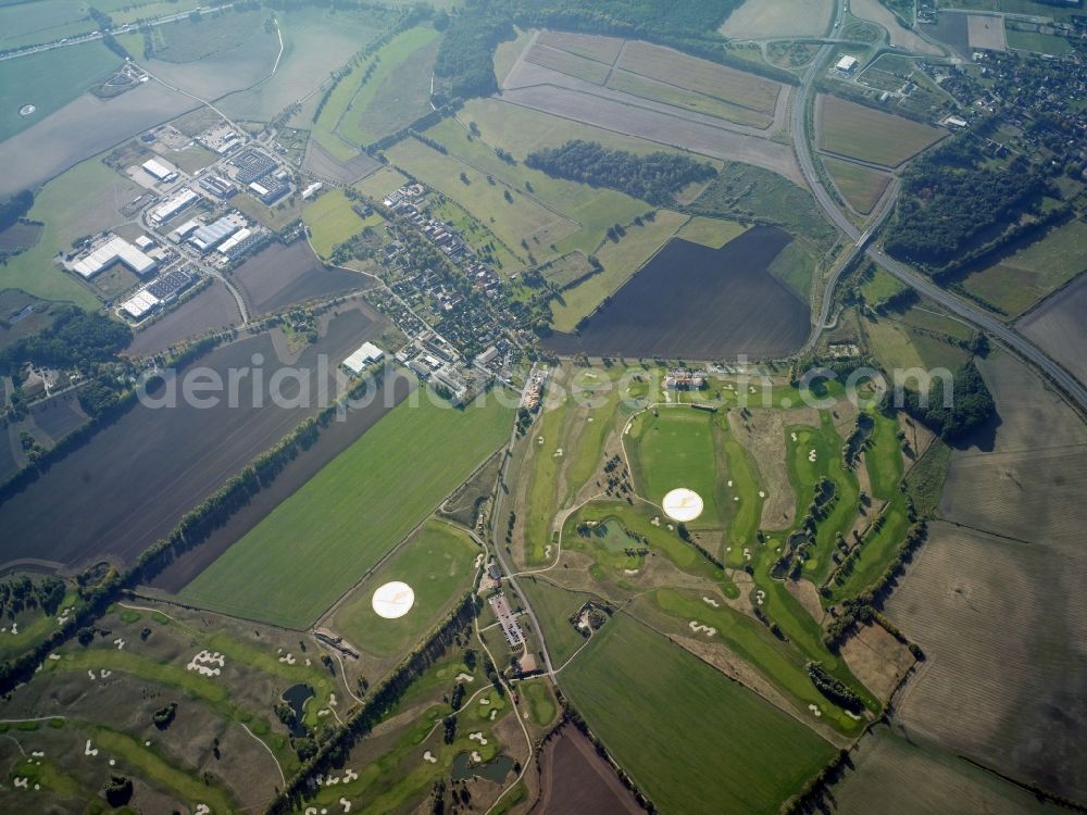 Aerial photograph Groß Kienitz - Grounds of the Golf course at der Golfcenter Gross Kienitz Verwaltungs GmbH in Gross Kienitz in the state Brandenburg