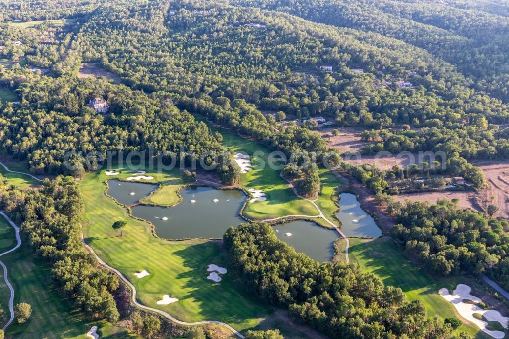 Aerial photograph Tourrettes - Grounds of the Golf course at of Ressort Terre Blanche in Tourrettes in Provence-Alpes-Cote d'Azur, France