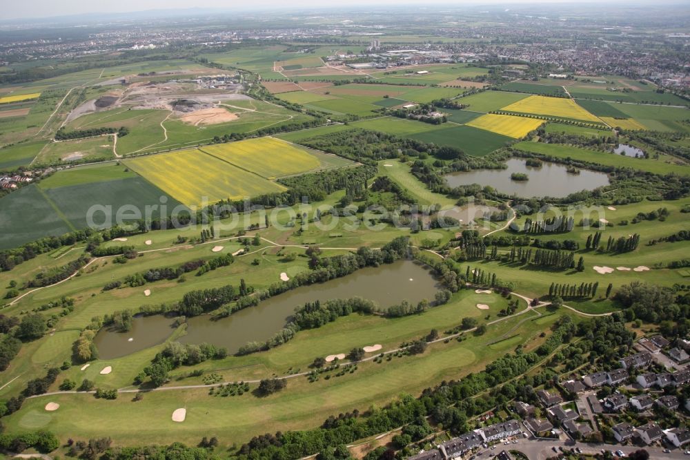 Aerial photograph Wiesbaden - Grounds of the Golf course at Golfclub Main-Taunus in Wiesbaden Delkenheim in the state Hesse