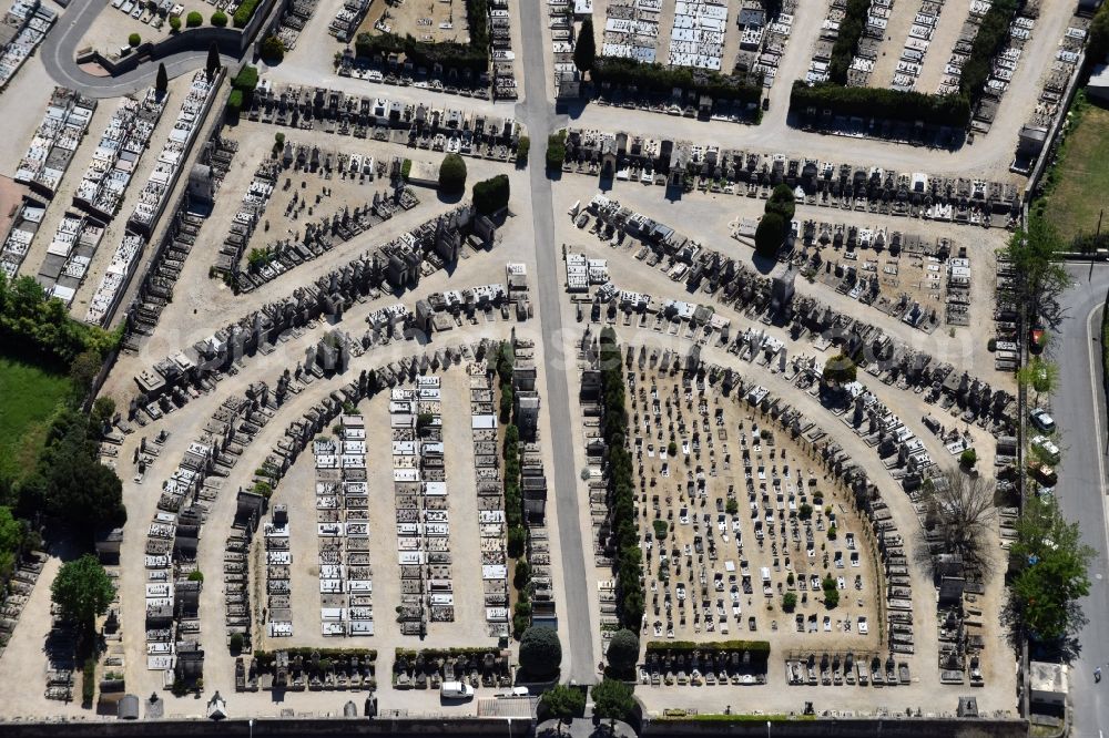 Aerial image Apt - Grave rows on the grounds of the cemetery in Apt in Provence-Alpes-Cote d'Azur, France