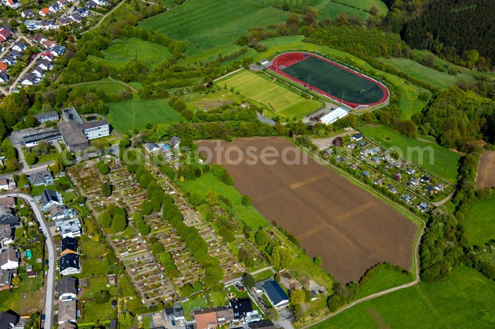 Breckerfeld from the bird's eye view: Grave rows on the grounds of the cemetery on Wahnscheider Strasse in Breckerfeld in the state North Rhine-Westphalia, Germany