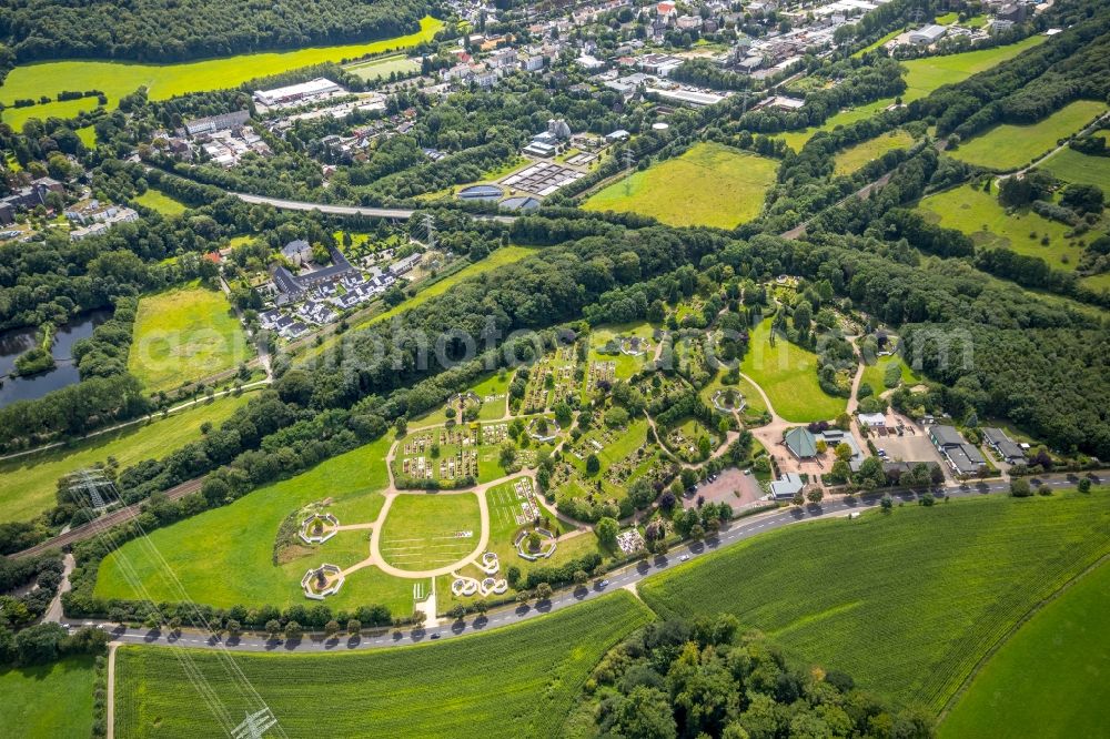 Aerial image Gevelsberg - Grave rows on the grounds of the cemetery along the Berchemallee in the district Gevelsberg in Gevelsberg in the state North Rhine-Westphalia, Germany