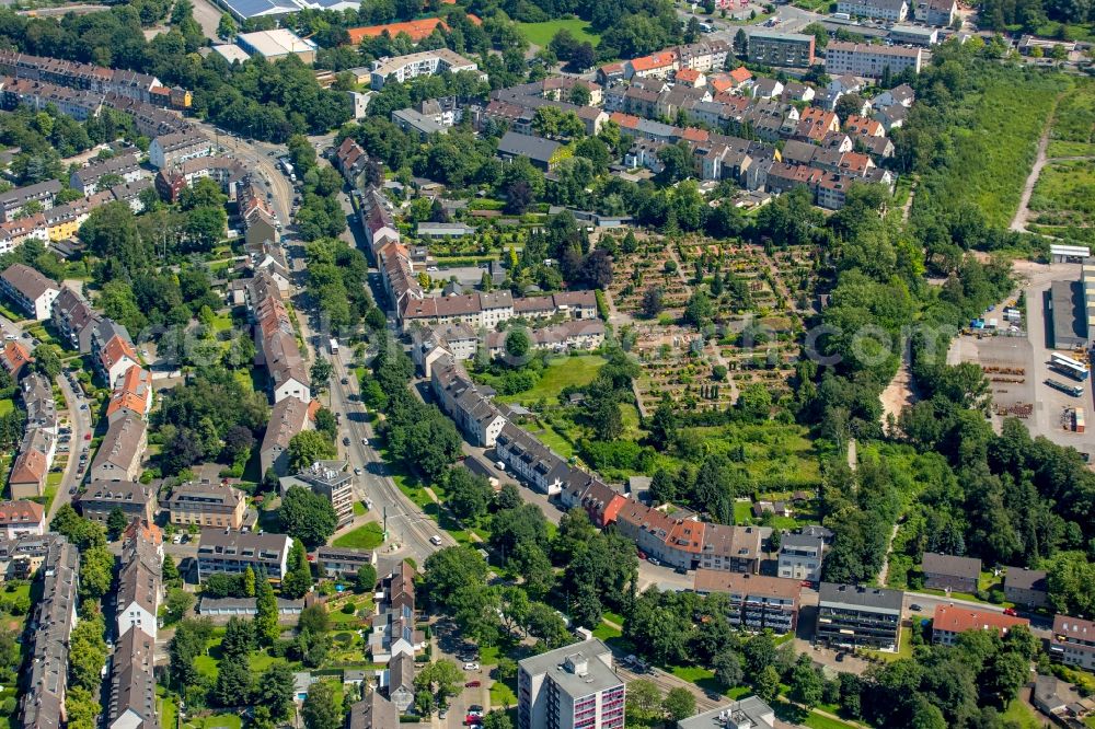 Aerial photograph Essen - Grave rows on the grounds of the cemetery Rose Hill in Essen in North Rhine-Westphalia