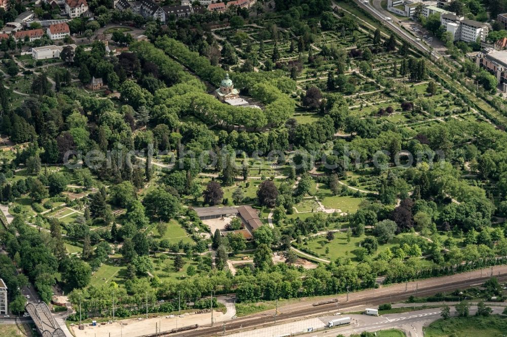 Freiburg im Breisgau from the bird's eye view: Grave rows on the grounds of the cemetery Friedhof Freiburg in Breisgau in Freiburg im Breisgau in the state Baden-Wuerttemberg, Germany