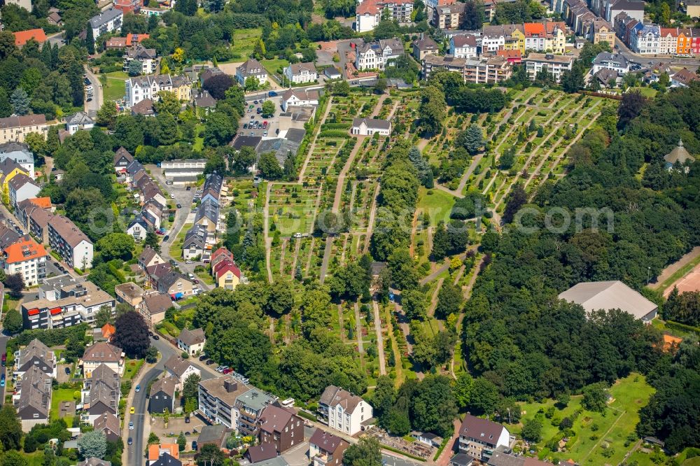 Hattingen from above - Grave rows on the grounds of the cemetery in Hattingen in the state North Rhine-Westphalia