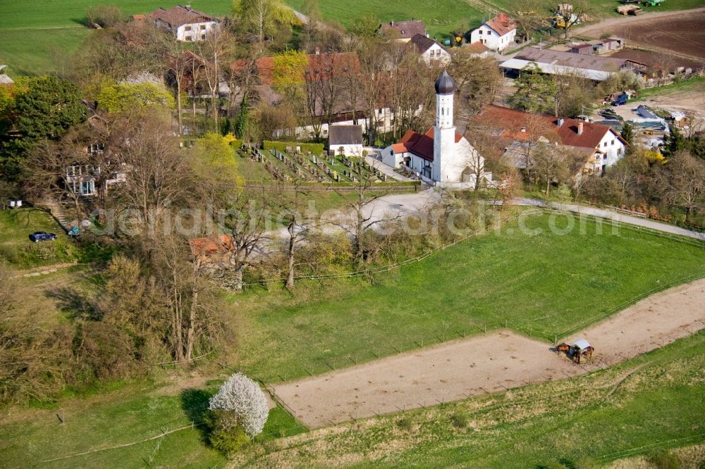 Pähl from above - Grave rows on the grounds of the cemetery at the church in Paehl in the state Bavaria