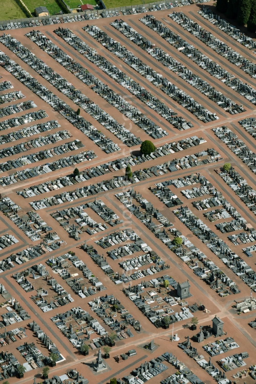 Aerial image Lievin - Grave rows on the grounds of the cemetery - Cimetiere de La Tourelle in Lievin in Nord-Pas-de-Calais Picardy, France