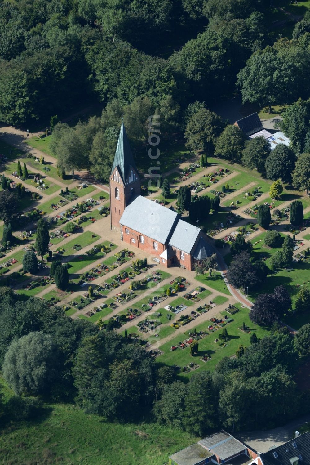 Aerial photograph Eggebek - Grave rows on the grounds of the cemetery at the St. Petrus Kirche in Eggebek in the state Schleswig-Holstein