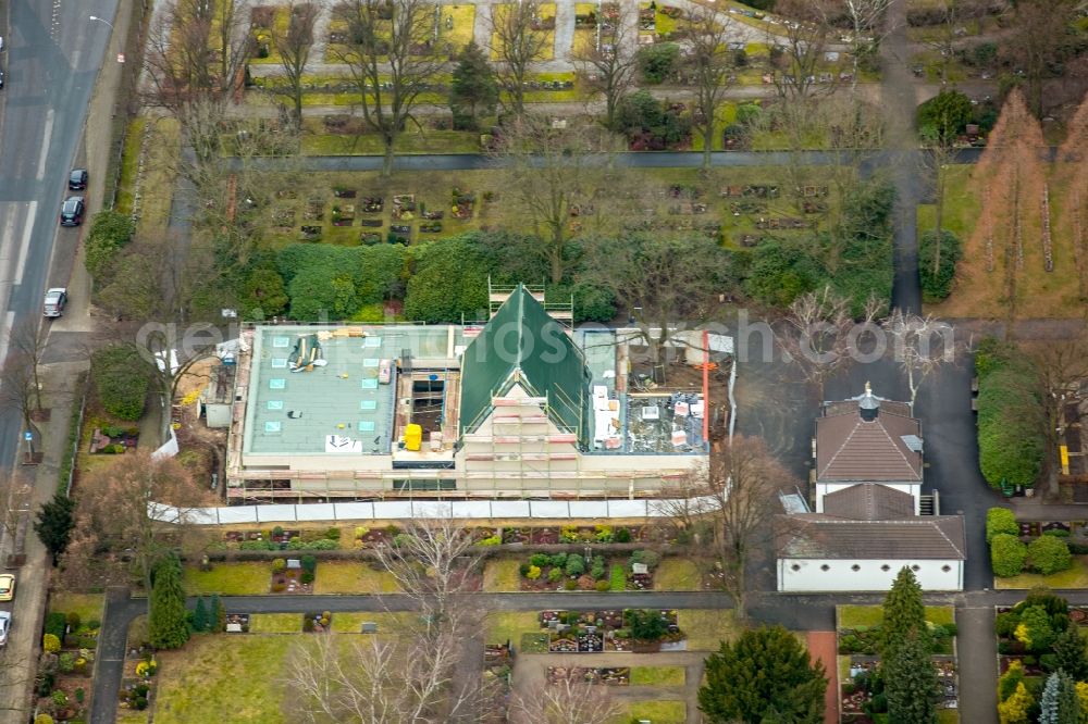 Aerial photograph Gladbeck - Grave rows on the grounds of the cemetery in the district Gelsenkirchen-Nord in Gladbeck in the state North Rhine-Westphalia