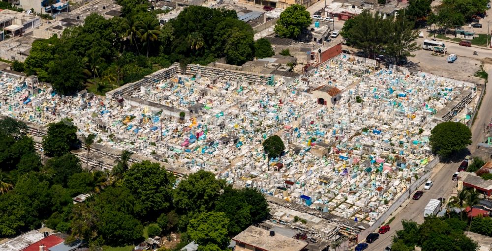 Aerial image Campeche - Grave rows on the grounds of the cemetery Santa Lucia in Campeche in Mexico