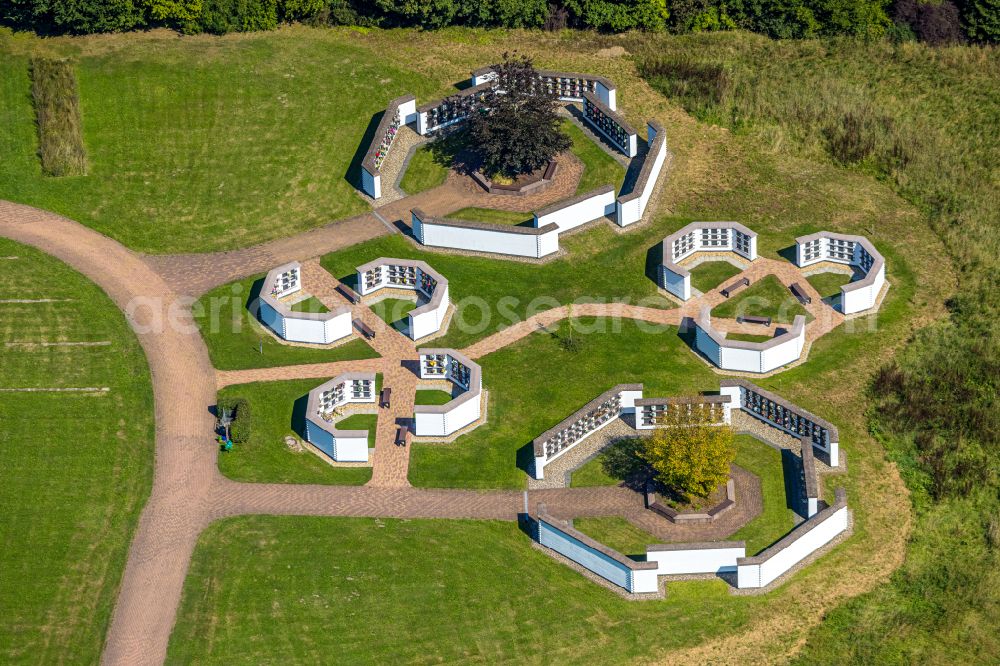 Aerial photograph Gevelsberg - Grave rows- urn on the premises of the Central municipal cemetery in Gevelsberg in North Rhine-Westphalia