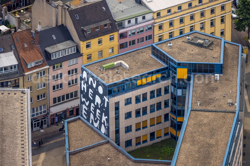 Dortmund from the bird's eye view: Graffiti saying Another weekend on a house facade on Brueckstrasse in the Altstadt district in Dortmund in the Ruhr area in the state North Rhine-Westphalia, Germany