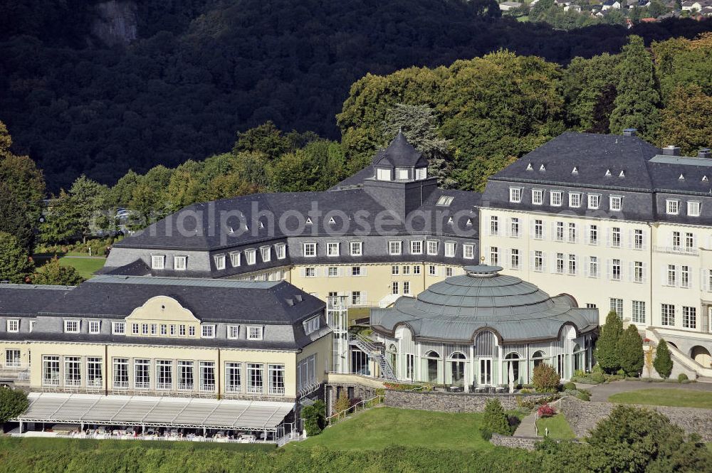 Aerial photograph Königswinter - Blick auf das ehemalige Gästehaus der Bundesregierung auf dem Petersberg bei Bonn. Bis 1952 war hier der Sitz der Alliierten Hohen Kommission. Von 1955 bis 1969 und wieder seit 1990 dient das Grandhotel auf dem Petersberg als Gästehaus der Bundesrepublik Deutschland, das in unregelmäßigem Abstand Stätte von nationalen wie internationalen Konferenzen wurde. Das Hotel wird seit der Neueröffnung 1990 von der Steigenberger-Kette betrieben. Alleineigentümer ist weiterhin der Bund. View of the former government guest house on the Petersberg near Bonn. Until 1952 it was the seat of the Allied High Commission.