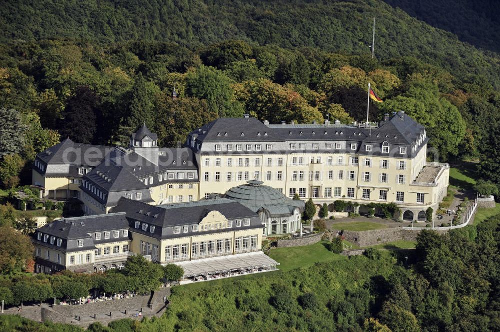 Aerial image Königswinter - Blick auf das ehemalige Gästehaus der Bundesregierung auf dem Petersberg bei Bonn. Bis 1952 war hier der Sitz der Alliierten Hohen Kommission. Von 1955 bis 1969 und wieder seit 1990 dient das Grandhotel auf dem Petersberg als Gästehaus der Bundesrepublik Deutschland, das in unregelmäßigem Abstand Stätte von nationalen wie internationalen Konferenzen wurde. Das Hotel wird seit der Neueröffnung 1990 von der Steigenberger-Kette betrieben. Alleineigentümer ist weiterhin der Bund. View of the former government guest house on the Petersberg near Bonn. Until 1952 it was the seat of the Allied High Commission.