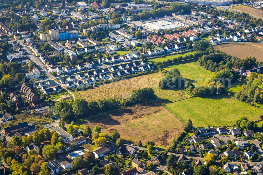 Unna from above - Structures of a field landscape on street Vaersthausener Strasse in the district Alte Heide in Unna at Ruhrgebiet in the state North Rhine-Westphalia, Germany