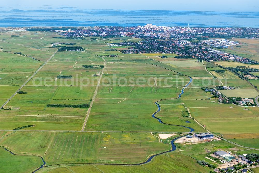 Aerial photograph Sylt - Structures of a field landscape in the district Tinnum in Sylt on the island of Sylt in the state Schleswig-Holstein, Germany