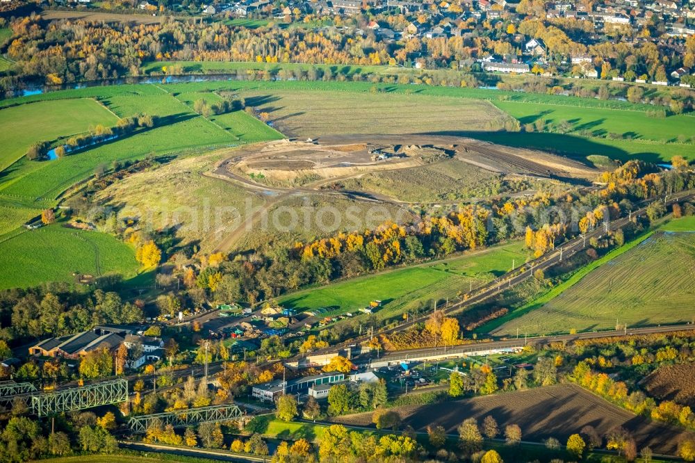 Mülheim an der Ruhr from the bird's eye view: Structures of a field landscape Styrumer Ruhraue in Muelheim on the Ruhr in the state North Rhine-Westphalia, Germany