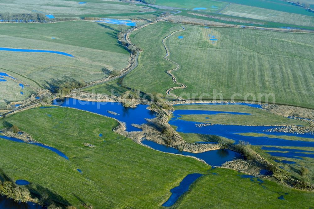 Aerial photograph Tangermünde - Structures of a field landscape on the banks of the Elbe in Tangermuende in the state Saxony-Anhalt, Germany