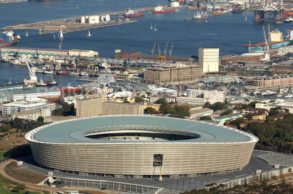 Aerial image Kapstadt - Blick auf das Green Point Stadion in der Provinz Western Cape Südafrika, welches zur Fußball-Weltmeisterschaft erbaut wurde. View of the Green Point Stadium Cap Town in South Africa for the FIFA World Cup 2010.