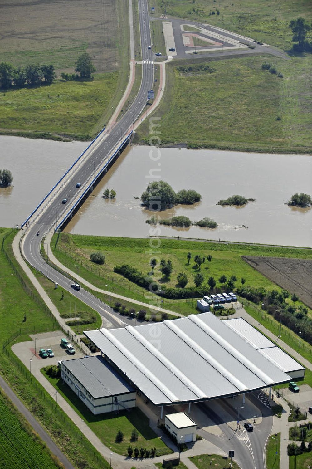 Forst from above - Blick auf den Grenzübergang zwischen Deutschland und Polen. View of the border crossing between Germany and Poland.