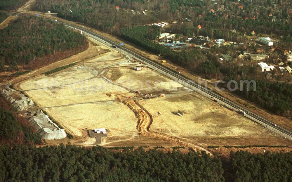 Brandenburg from the bird's eye view: 02.1995Grenzübergangstelle drie Linden Berlun/Brandenburg