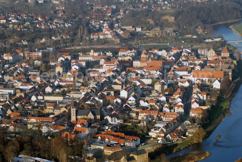 Grimma from the bird's eye view: Blick auf die Stadt Grimma an der Mulde mit der Frauenkirche im gotischen Baustil. Kontakt: Stadtverwaltung Grimma, Markt 16,17 04668 Grimma, Tel. +49(0)3437 9858 0, Fax +49(0)9858 226, Email: info@grimma.de; Ev.-Luth. Kirchengemeinde Grimma Pfarramt, Baderplan 1 04668 Grimma, Tel. +49(0)3437 9486 240, Fax +49(0)3437 9486 15, Email: kr.grimma@evlks.de, Achim Walder: