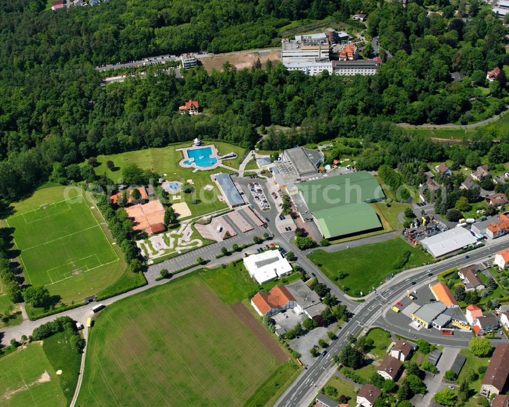 Aerial photograph Lauterbach (Hessen) - Green colored tennis sports complex in Lauterbach (Hessen) in the state Hesse, Germany