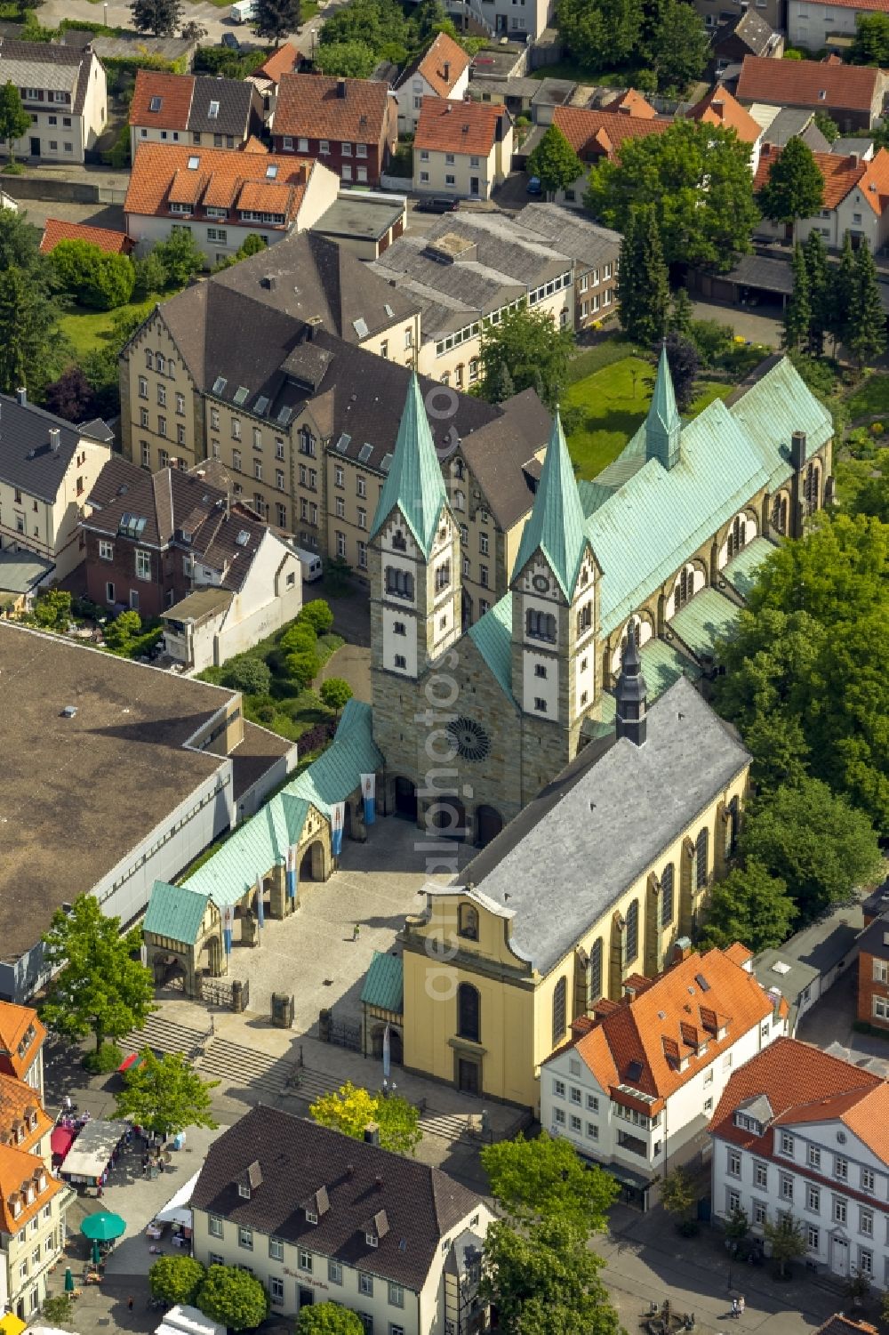 Werl from the bird's eye view: Green, copper-studded towers of the church hall church of St. Walburga - a neo-romantic pilgrimage basilica in Werl in the state of North Rhine-Westphalia