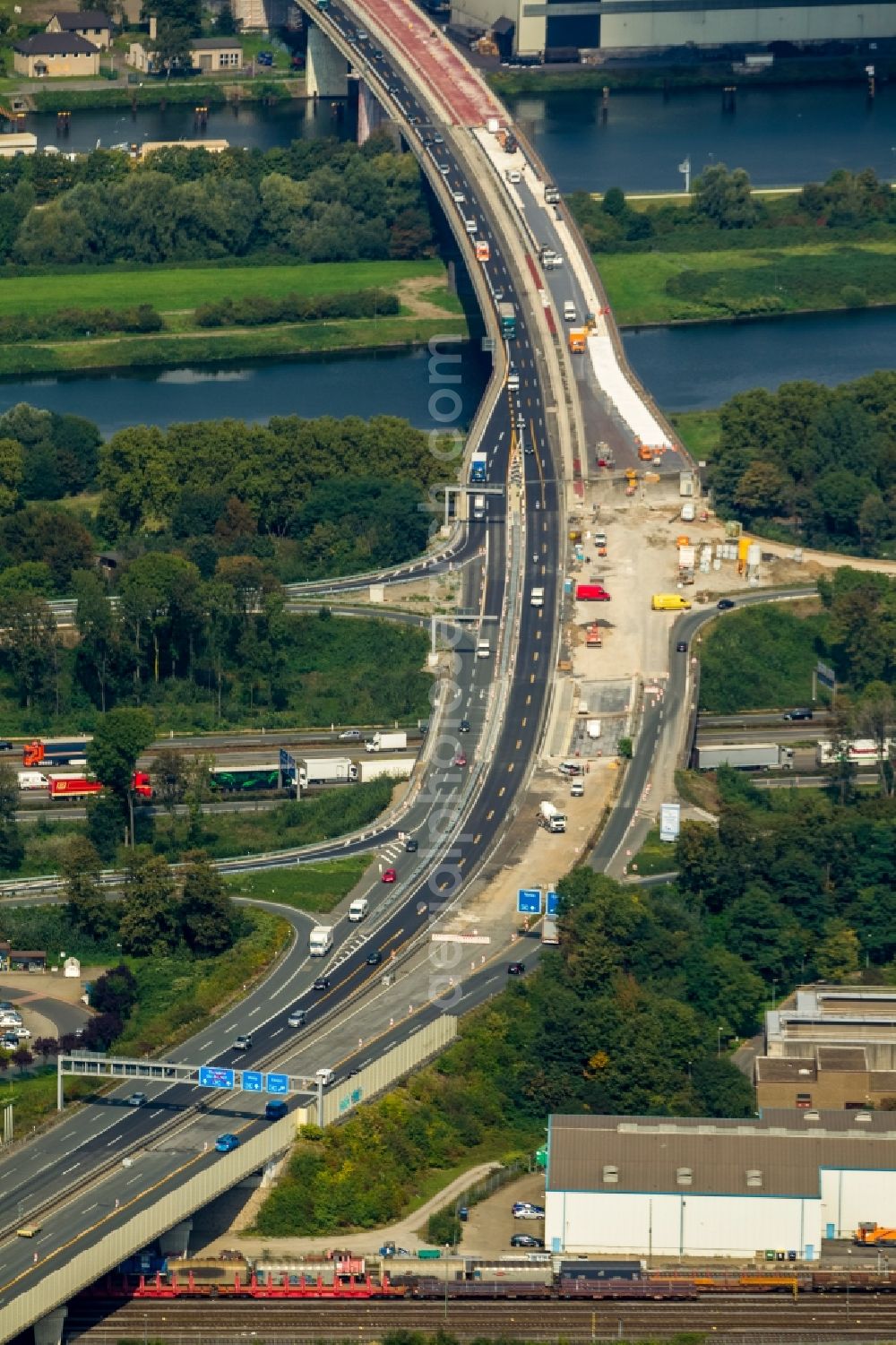 Duisburg from the bird's eye view: View of the construction site Berliner Bruecke near Duisburg in the state North-Rhine Westphalia