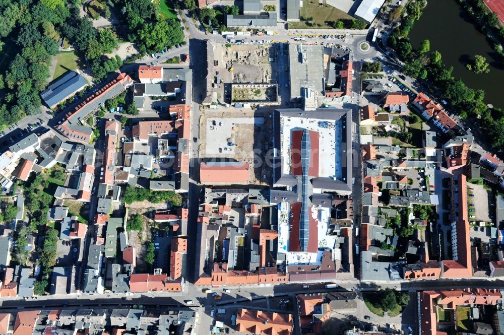 Wittenberg from the bird's eye view: View of the construction site of the shopping center Arsenal between the Arsenal square and the market place in the inner city of Wittenberg. Project developers are MIB AG and the OFB Development GmbH. The completion is scheduled for autumn 2012