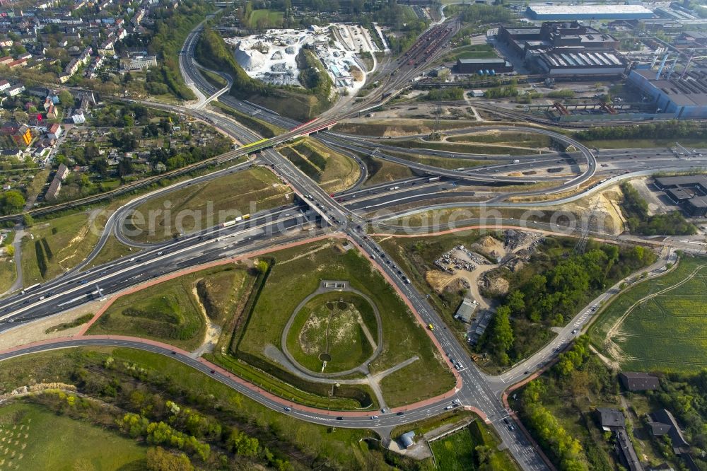 Aerial image Bochum - Great building site for the reconstruction of federal highway A40 motorway at the intersection of the main road B1 in Bochum in North Rhine-Westphalia